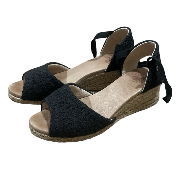 NWOB - UGG Delmar Espadrille Wedges - size 7 - black - Picture 5 of 5